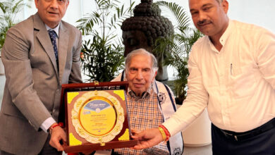 Photo Anuwarat Samiti 1