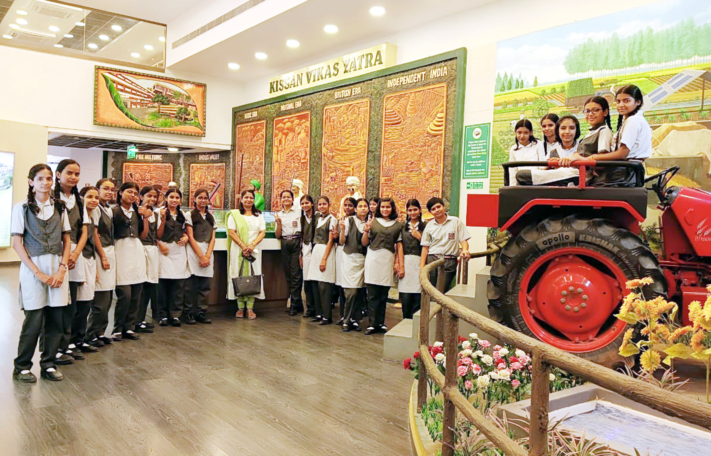 Photo Vishwas Sr. Sec. School 1 2