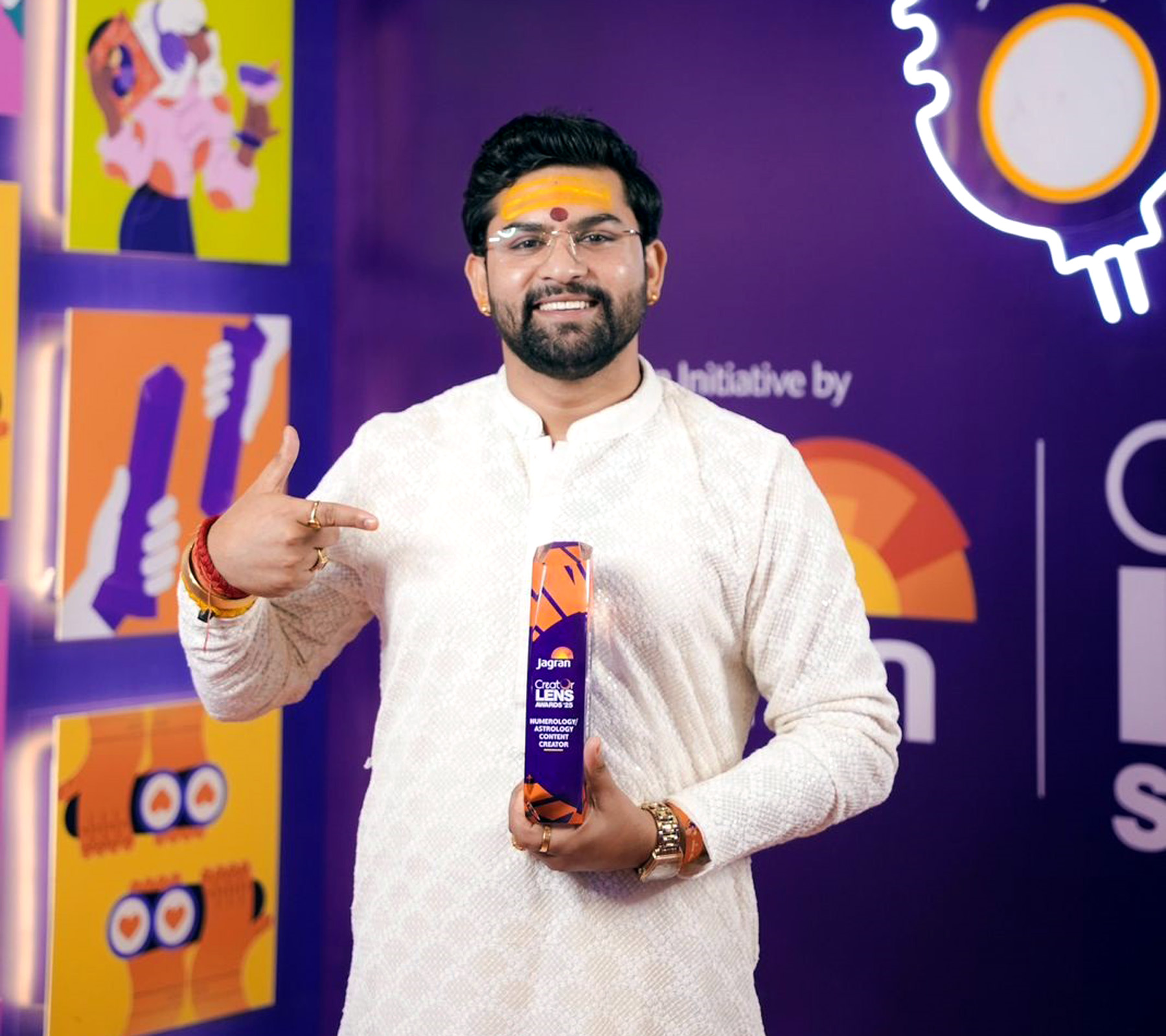 Photo Astrologer Praduman Suri